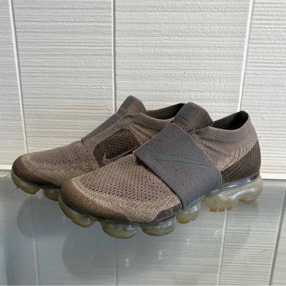 Nike WMNS AIR VAPORMAX MOC
DK STUCCO/CLAY GREEN